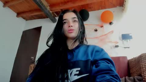 Snapshot of alisson369_ chatting on November 4, 2025, 7:35 pm Alisson369 online show from November 4, 2025, 7:35 pm