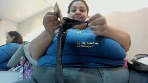 Snapshot of alisson_am chatting on October 15, 2025, 11:32 am Alisson online show from October 15, 2025, 11:32 am