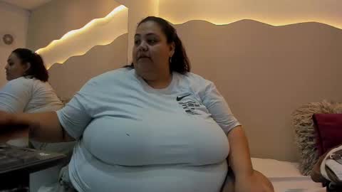 Snapshot of alisson_am chatting on October 16, 2025, 11:22 am Alisson online show from October 16, 2025, 11:22 am