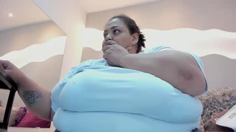 Snapshot of alisson_am chatting on October 23, 2025, 11:31 am Alisson online show from October 23, 2025, 11:31 am