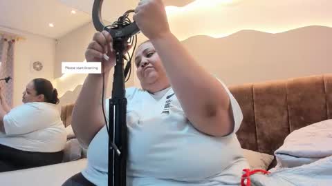 Snapshot of alisson_am chatting on December 17, 2025, 11:05 am Alisson online show from December 17, 2025, 11:05 am