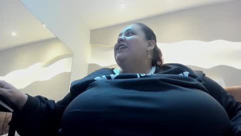 Snapshot of alisson_am chatting on February 6, 2026, 11:13 am Alisson online show from February 6, 2026, 11:13 am