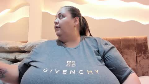 Snapshot of alisson_am chatting on March 1, 2026, 10:23 pm Alisson online show from March 1, 2026, 10:23 pm