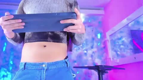Snapshot of alisson_santiel chatting on May 17, 2026, 6:37 pm alisson_santiel online show from May 17, 2026, 6:37 pm