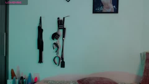 Snapshot of alissonbeckett chatting on February 21, 2025, 7:10 pm Alisson Beckett online show from February 21, 2025, 7:10 pm