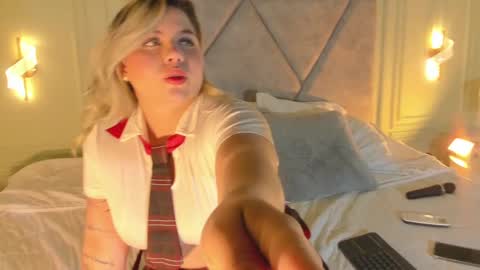 Alisson Joness online show from November 9, 2025, 4:55 am