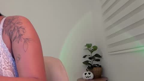 alisson online show from October 12, 2025, 5:50 am