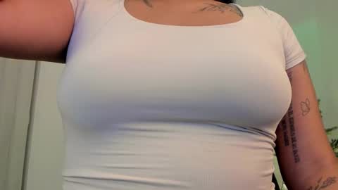 alisson online show from December 17, 2025, 2:39 am