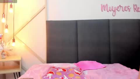 Snapshot of alissonmartin chatting on March 1, 2025, 6:00 pm alissonmartin online show from March 1, 2025, 6:00 pm