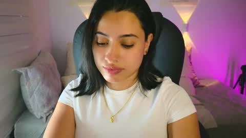 alissonpeer online show from September 28, 2025, 10:37 pm