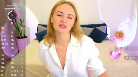 alisssarose online show from March 19, 2026, 10:14 pm