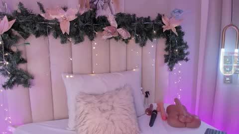 Snapshot of alissyadanger chatting on December 19, 2025, 2:07 am TATIS online show from December 19, 2025, 2:07 am