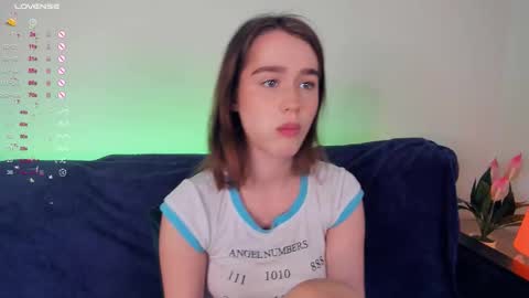 Alivia online show from October 4, 2025, 9:18 am