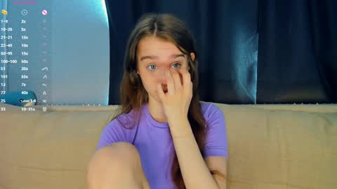 Alivia online show from May 22, 2026, 8:32 am