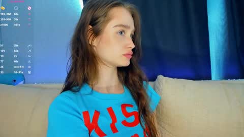 Alivia online show from May 26, 2026, 8:32 am