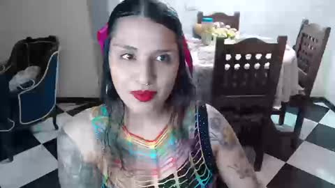 Alix online show from September 25, 2025, 2:04 am