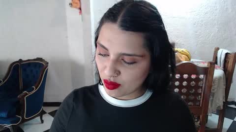 Snapshot of alix_beltran chatting on October 19, 2025, 9:37 pm Alix online show from October 19, 2025, 9:37 pm