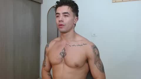 Snapshot of alixmartin1 chatting on December 18, 2025, 1:55 am alix online show from December 18, 2025, 1:55 am