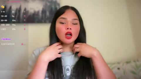 Snapshot of aliyah_cutie chatting on July 9, 2026, 1:53 am A CUTE GIRL NAME ALIYAH online show from July 9, 2026, 1:53 am