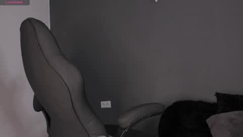 Snapshot of aliz_01 chatting on February 9, 2025, 4:50 pm Aliz online show from February 9, 2025, 4:50 pm