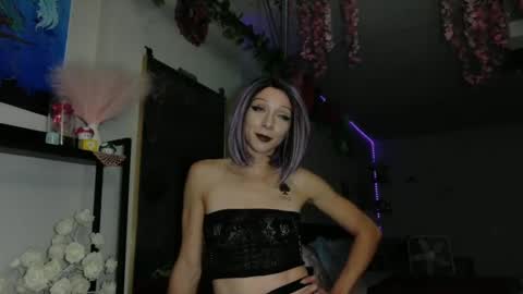 Alizae Richards online show from September 14, 2025, 5:28 am