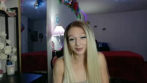 Alizae Richards online show from October 25, 2025, 7:49 am