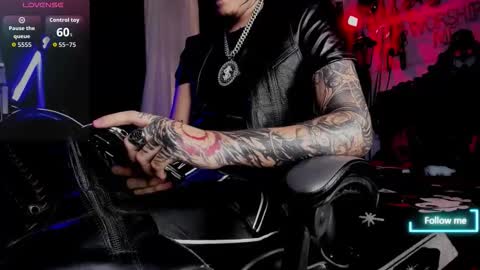 Snapshot of allanhurtss chatting on October 20, 2025, 7:36 pm online show from October 20, 2025, 7:36 pm