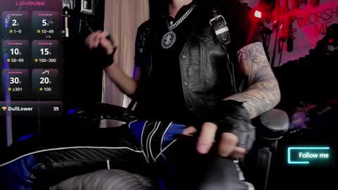 Snapshot of allanhurtss chatting on November 12, 2025, 5:35 pm online show from November 12, 2025, 5:35 pm