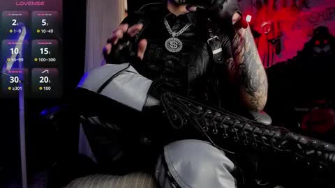 Snapshot of allanhurtss chatting on December 2, 2025, 6:14 pm online show from December 2, 2025, 6:14 pm