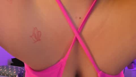 Snapshot of allasska_ chatting on March 5, 2025, 12:00 pm Laura online show from March 5, 2025, 12:00 pm