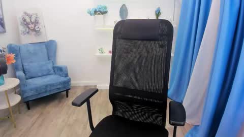 allayerty online show from November 21, 2025, 11:42 am