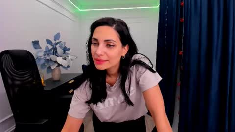 allayerty online show from November 25, 2025, 7:36 pm