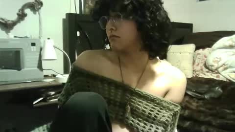 Sweetener online show from October 23, 2025, 3:39 am