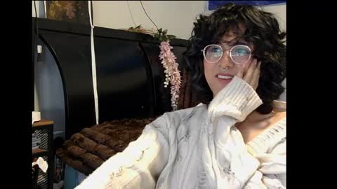 Sweetener online show from November 5, 2025, 7:47 pm