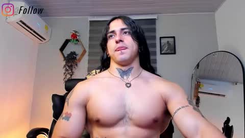 independent model 3 online show from October 29, 2025, 2:14 am