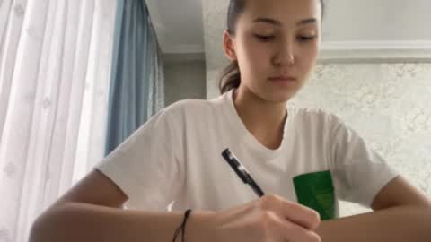 Fatima online show from December 17, 2025, 8:31 am