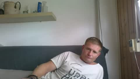 Snapshot of alles594462 chatting on July 4, 2026, 12:00 pm alles594462 online show from July 4, 2026, 12:00 pm