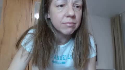 Snapshot of allexandraxxx chatting on February 14, 2025, 7:54 pm allexandraxxx online show from February 14, 2025, 7:54 pm