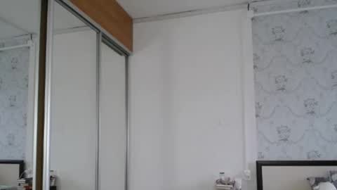 Snapshot of allexandraxxx chatting on December 21, 2025, 11:17 am allexandraxxx online show from December 21, 2025, 11:17 am