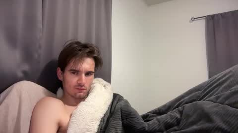 Snapshot of alleycat2001 chatting on December 1, 2025, 9:14 am alleycat2001 online show from December 1, 2025, 9:14 am