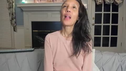wishlist on bio online show from January 8, 2025, 3:51 am