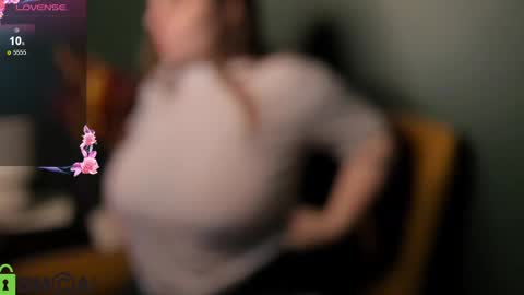 alli_aster online show from March 11, 2025, 1:12 pm