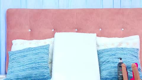 Snapshot of alliciakim chatting on October 15, 2025, 7:14 pm Allicia online show from October 15, 2025, 7:14 pm