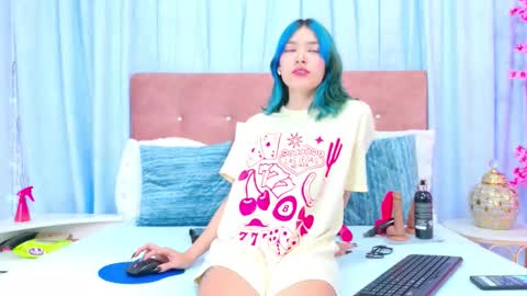 Snapshot of alliciakim chatting on October 21, 2025, 7:14 pm Allicia online show from October 21, 2025, 7:14 pm