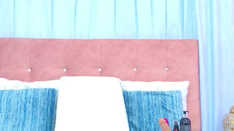 Snapshot of alliciakim chatting on October 27, 2025, 7:18 pm Allicia online show from October 27, 2025, 7:18 pm