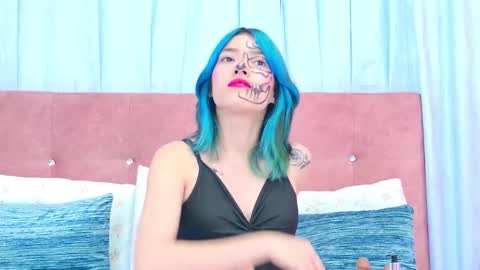 Snapshot of alliciakim chatting on October 29, 2025, 7:26 pm Allicia online show from October 29, 2025, 7:26 pm