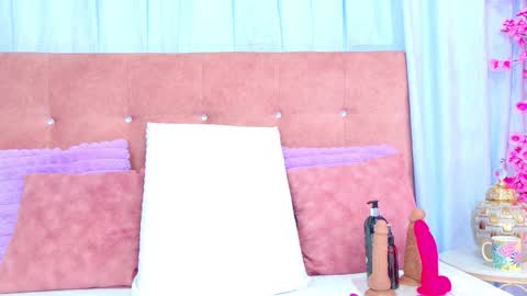 Snapshot of alliciakim chatting on November 29, 2025, 7:28 pm Allicia online show from November 29, 2025, 7:28 pm