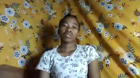 alliciax632770 online show from December 1, 2025, 8:19 am