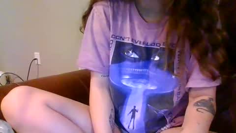 alliebearx online show from January 17, 2026, 4:43 pm