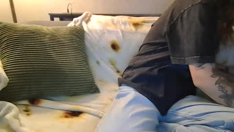 alliebearx online show from July 10, 2026, 3:33 am